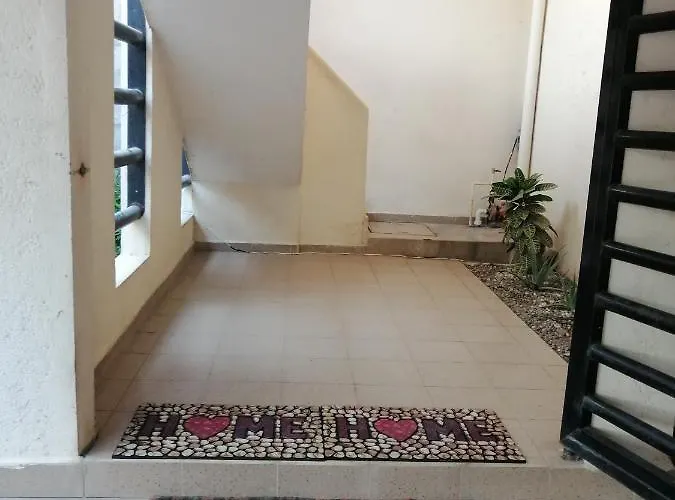 Del Pacifico Aparthotel