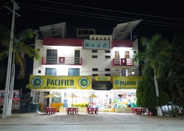 Del Pacifico Aparthotel 4*