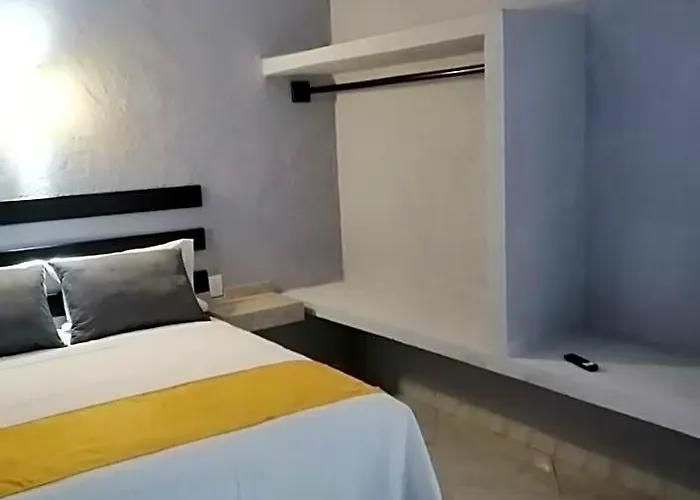 Del Pacifico Aparthotel 4*