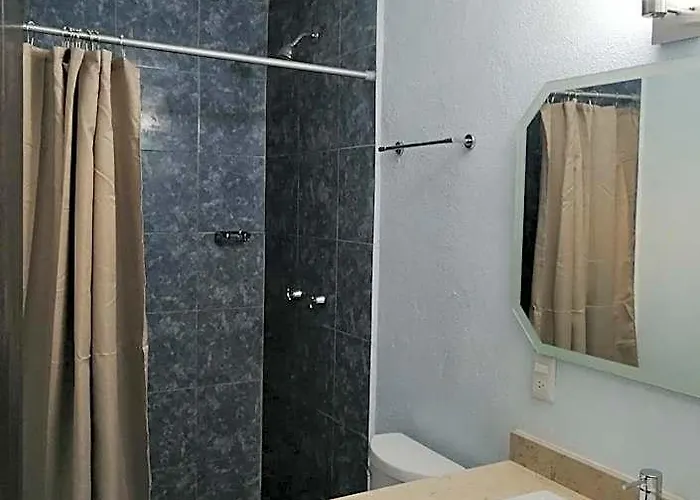 Del Pacifico Aparthotel